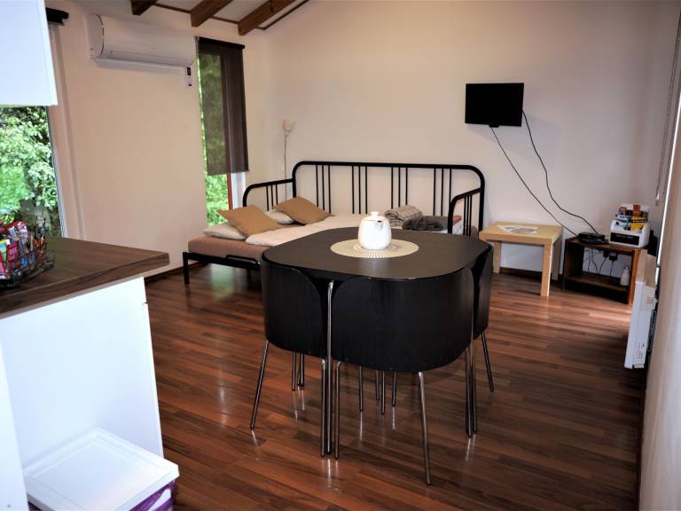 Family-oriented charming house with garden, sauna & jacuzzi | Pets are welcome — photo 4