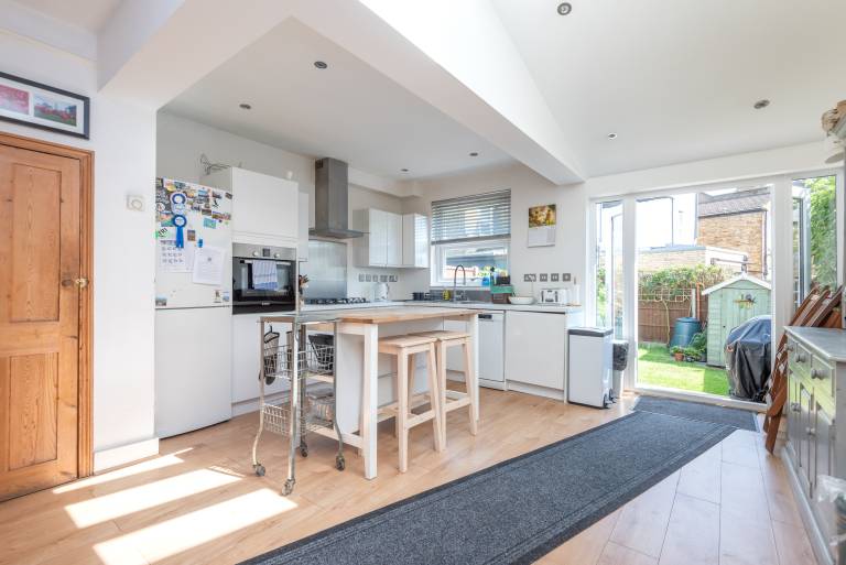 Charming 2BDR Terraced House with Garden Wimbledon