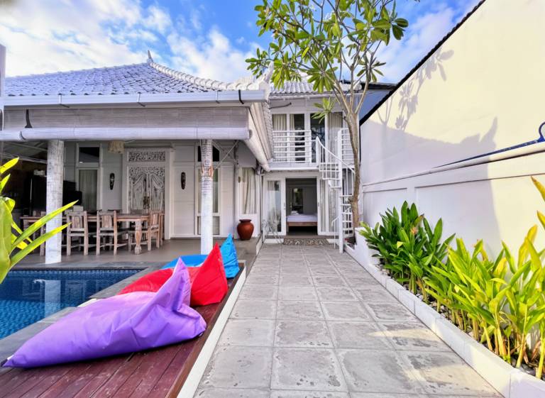 Children-friendly villa with terrace & private pool | Good for workation | Dogs allowed — photo 4