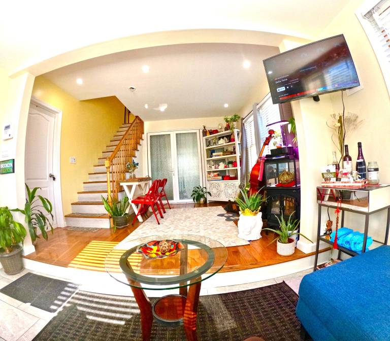Apartment Bay Shore