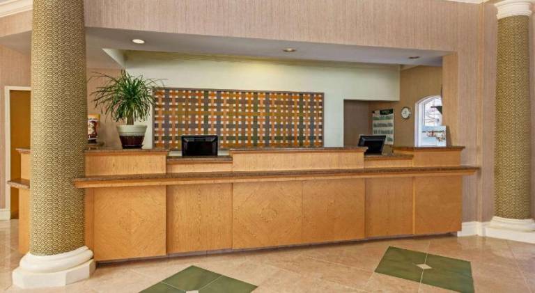 La Quinta Inn & Suites by Wyndham Albuquerque West — photo 5