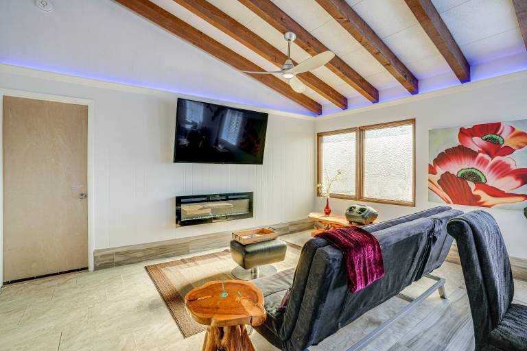 1 Mi to Dtwn: Scenic Prescott Hillside Retreat! — photo 4