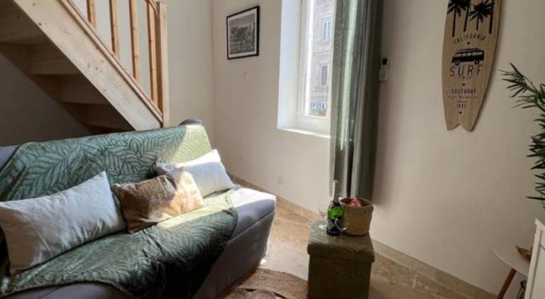 Holiday apartment with 1 room for 4 persons in Avignon