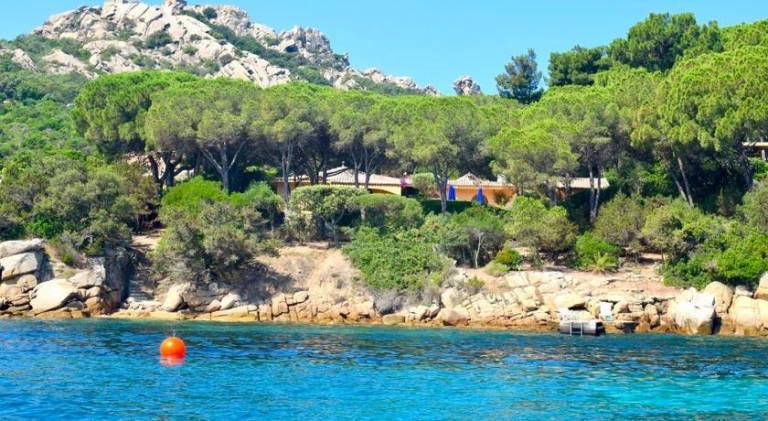 Villa with 5 rooms for 10 persons in Palau