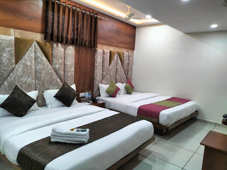 Hotel Divya Palace — photo 2