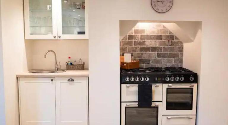 House with 2 rooms for 4 persons — photo 4