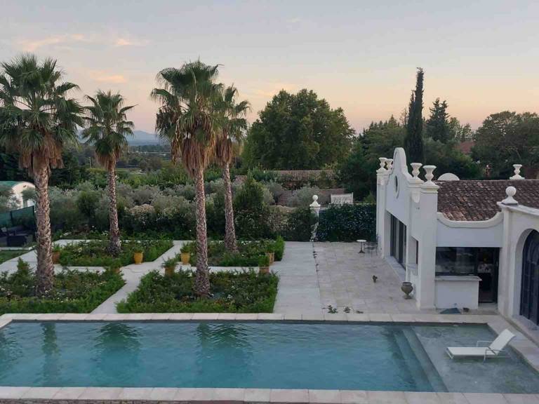 Hus  Aix-en-Provence