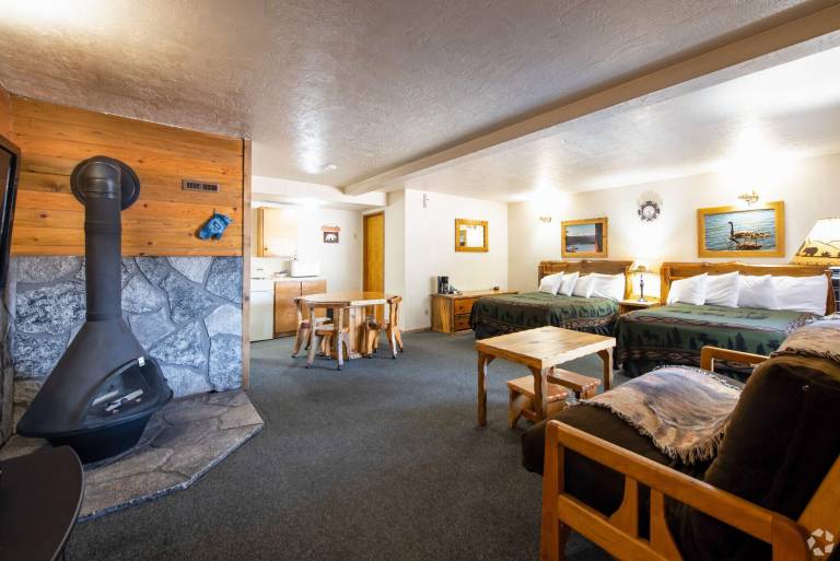 Willamette Pass Inn — photo 2