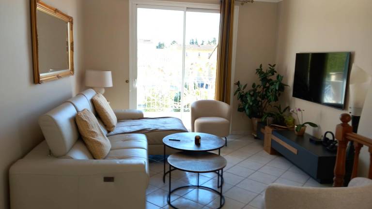 Fully equipped house with private pool, terrace & barbeque | Lake view | Pet-friendly — photo 3