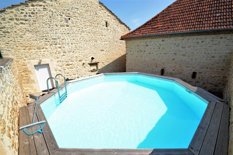 Lovely gite with terrace & yard | Pets allowed in Vichy