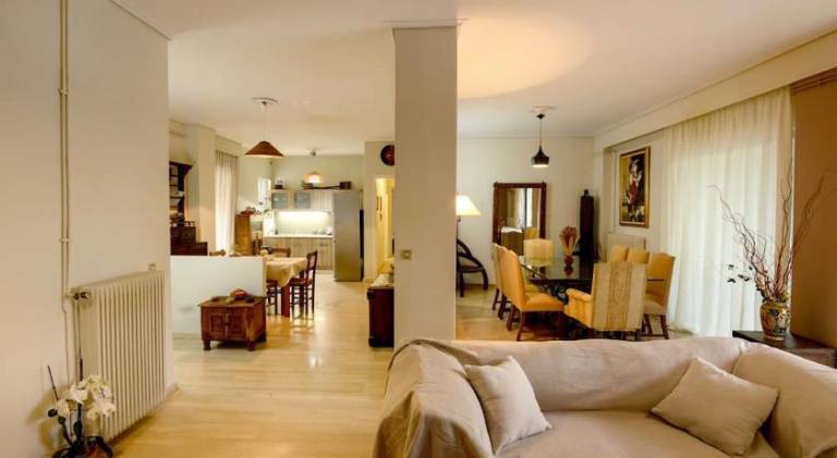 Holiday apartment with yard, terrace & barbeque | Suitable for remote work in Glyfada