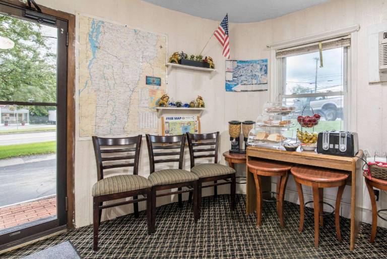 Rodeway Inn Rutland - Killington — photo 3