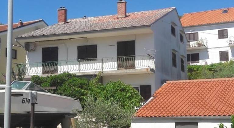 Holiday apartment with 2 rooms for 4 persons in Mali Losinj