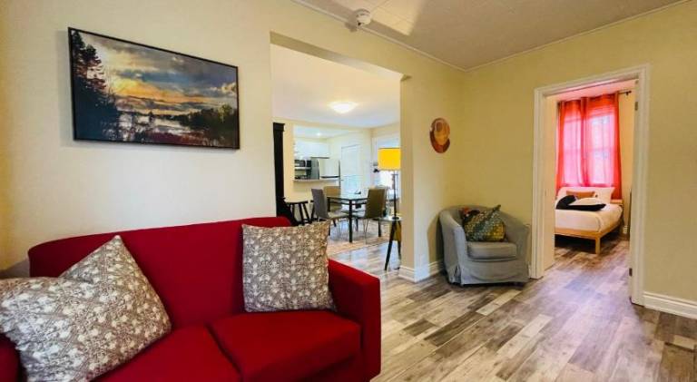 Comfortable and Convenient Apartment in Central Niagara in St. Catharines, ON