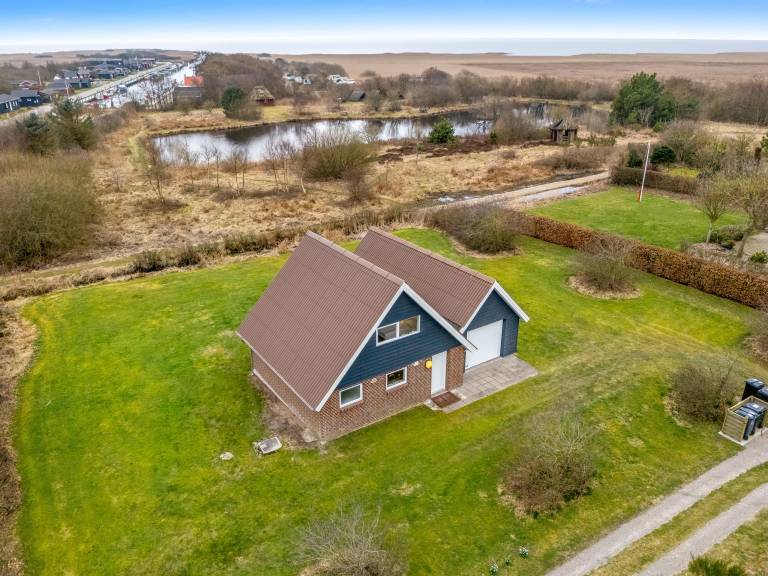 Lovely holiday home with a view of the fishing lake and the fjord. — photo 2