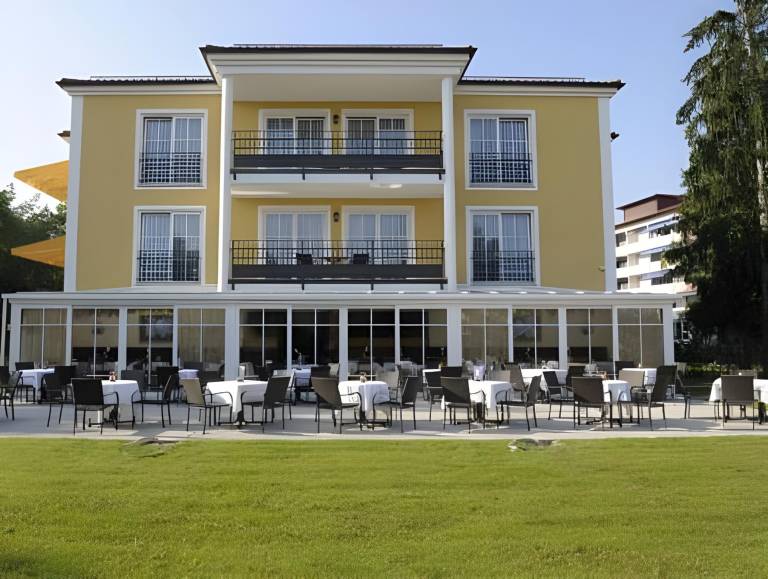 Hotel Schweizer Hof Thermal und Vital Resort in Kirchham