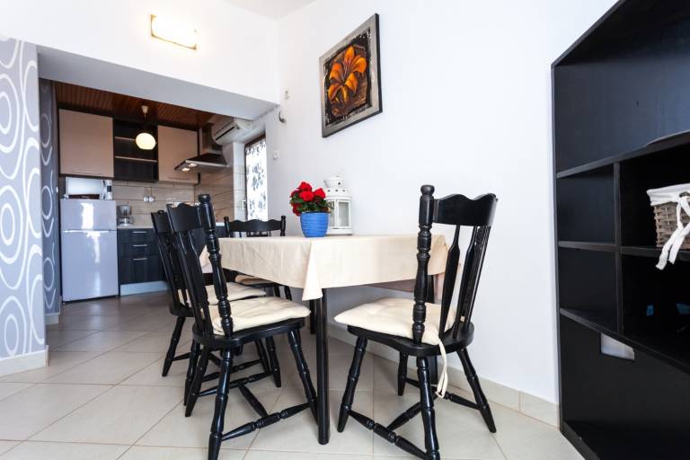 Two bedroom apartment with terrace and sea view Pakoštane, Biograd (A-24768-a) — photo 2