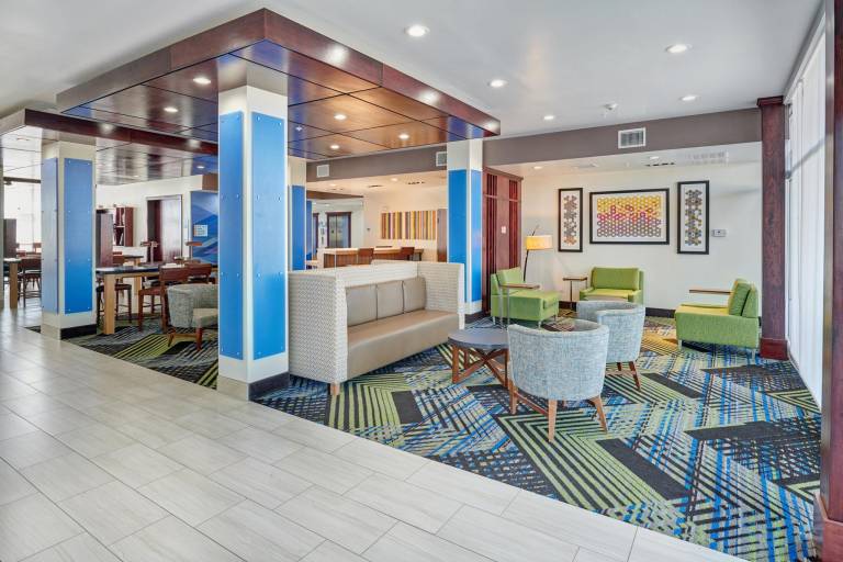 Holiday Inn Express & Suites El Paso East-Loop 375 by IHG — photo 2