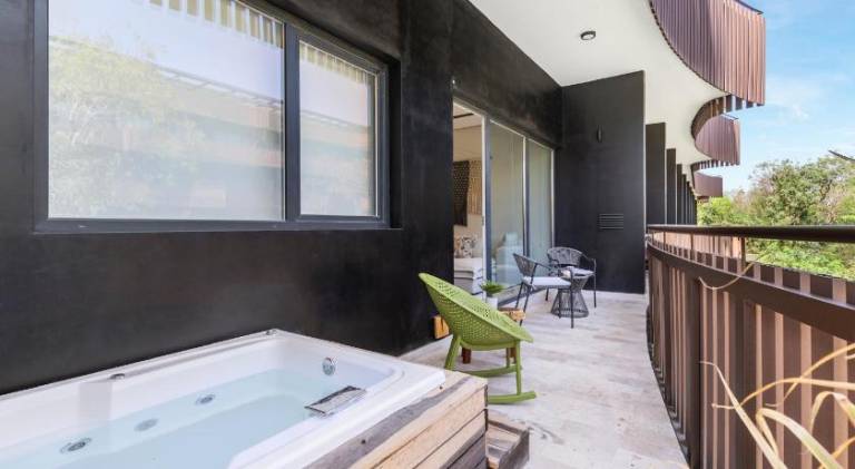 Jungle Guardian - Rooftop Pool & Beach Club in Zona Hotelera Tulum — photo 4
