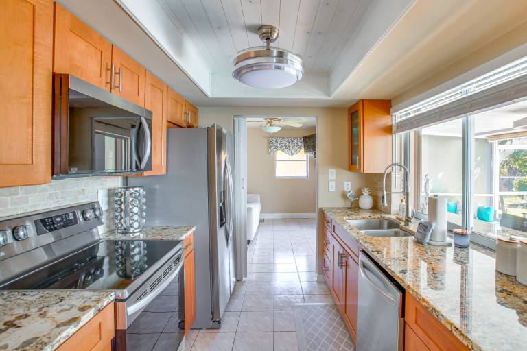 Dock Your Boat: Waterfront Cape Coral Home w/ Pool — photo 5