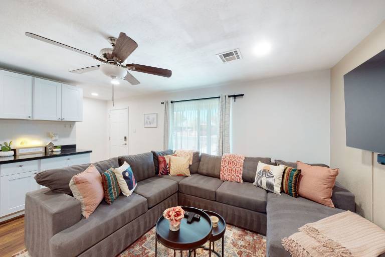 House Laveen Village