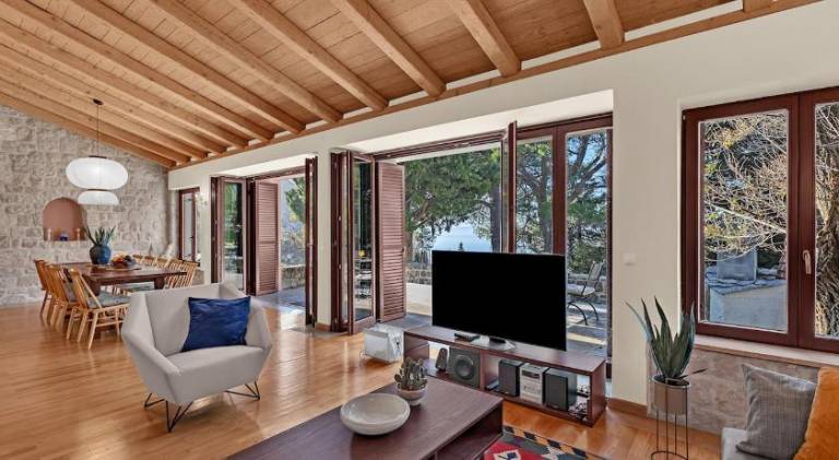 House with pool | Pet-friendly — photo 2