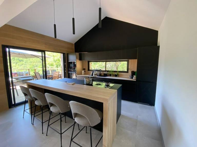 Child-friendly nice vacation home with grill, terrace & yard | Pet-friendly — photo 2