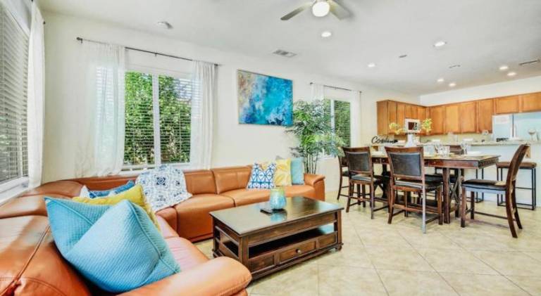 House with pool & jacuzzi | Pets allowed — photo 5
