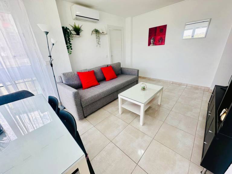 A697 - Bonito apartamento en urbanización con piscina y parking — photo 4