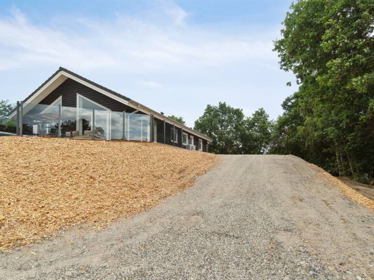 Children-friendly wonderful vacation home with hot tub & terrace | Sea view | Dogs allowed — photo 4