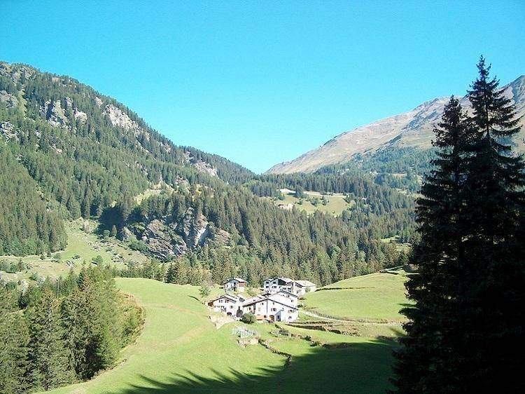 Maiensäss 5 5 Zi sonnig und rustikal