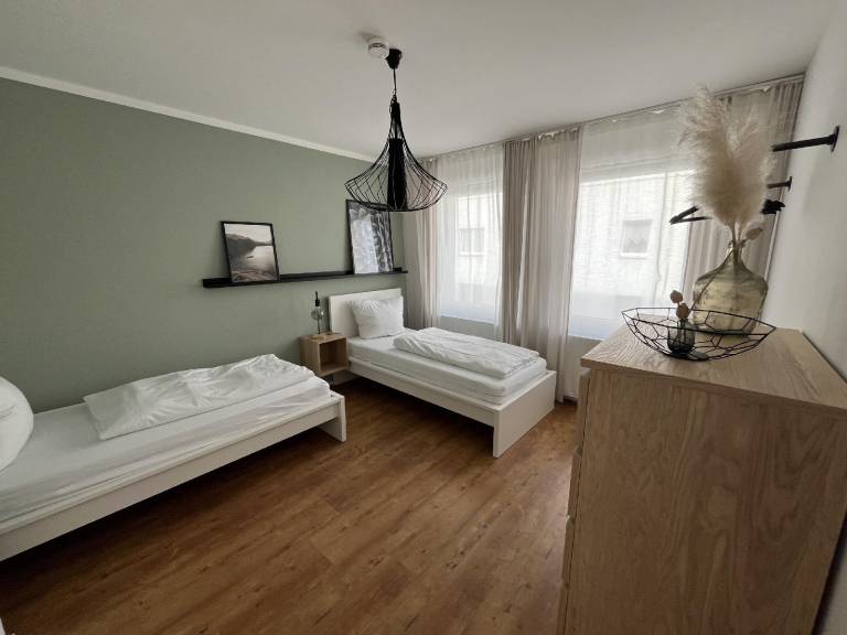 Charming rental apartment with yard, barbecue & patio | Suitable for remote work | Dogs allowed — photo 2