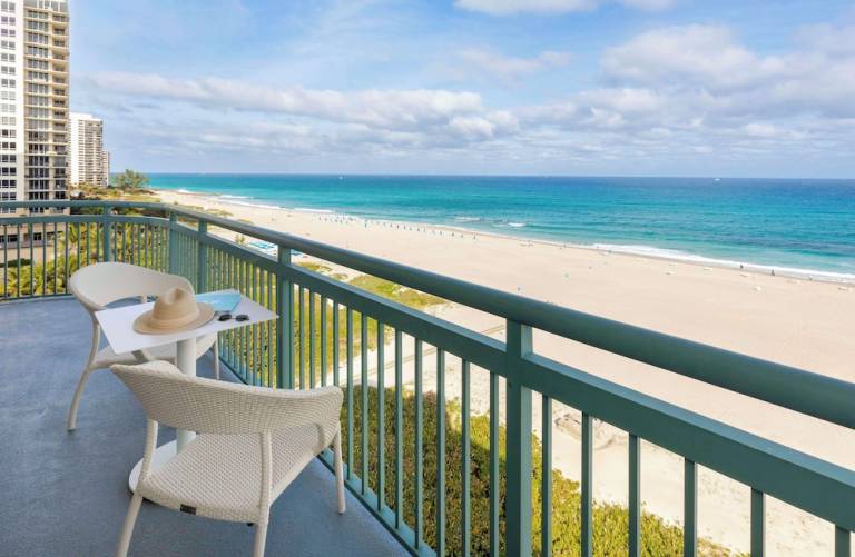 Resort Singer Island