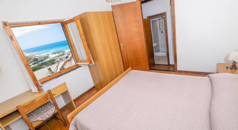 Rental apartment | Beach nearby | Pets allowed in Moneglia