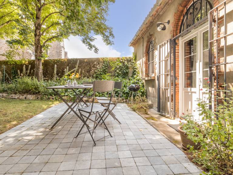 Cottage with grill & garden — photo 2