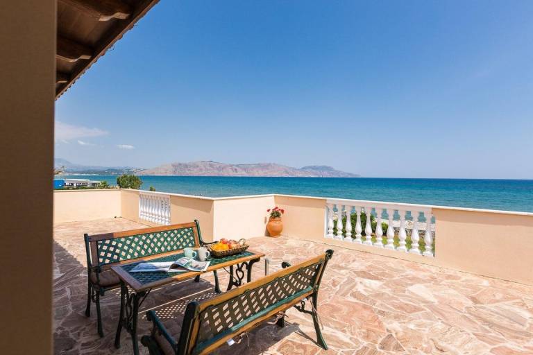 Fully equipped nice rental apartment with barbecue, private pool & yard | Next to the beach | Good for workation | Pets are welcome — photo 5