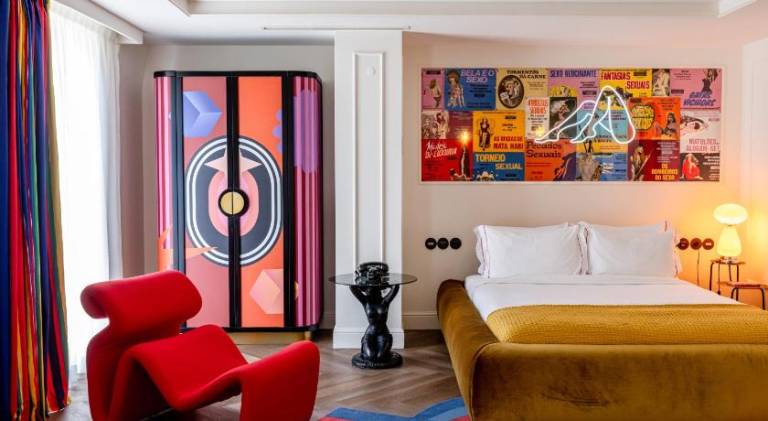 Serviced apartment with patio & pool | Close to São Jorge Castle in Lisbon