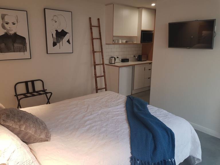 Apartment  East Albury