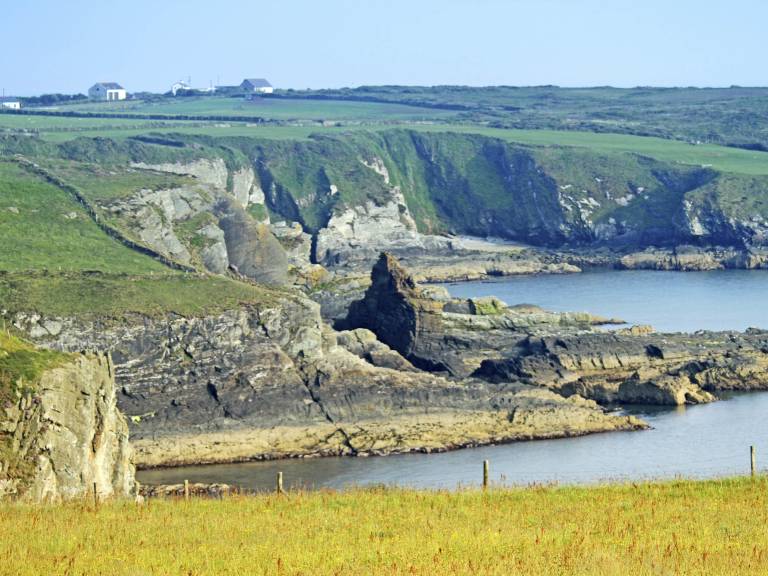 Family-friendly beautiful cottage with terrace, garden & barbecue | Beach view | Pets are welcome — photo 3