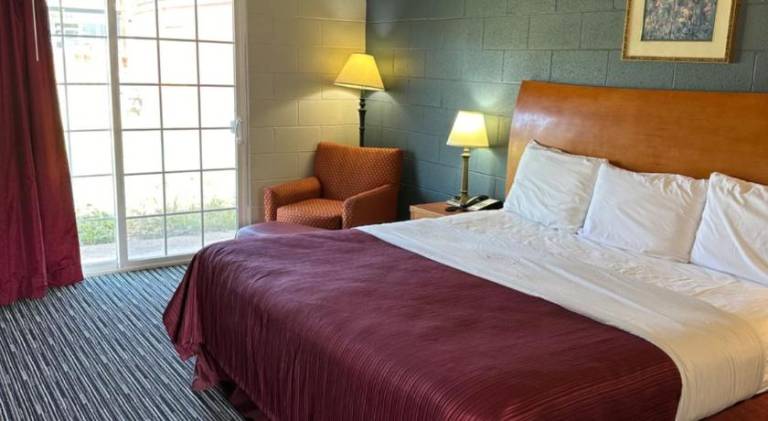 Relax Inn Yreka — photo 2