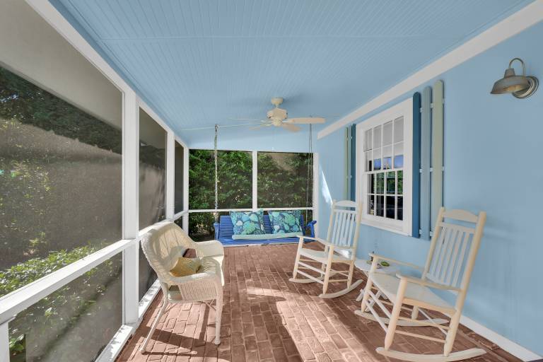 Happy Cottage - 504 Sea Breeze Dr — photo 2