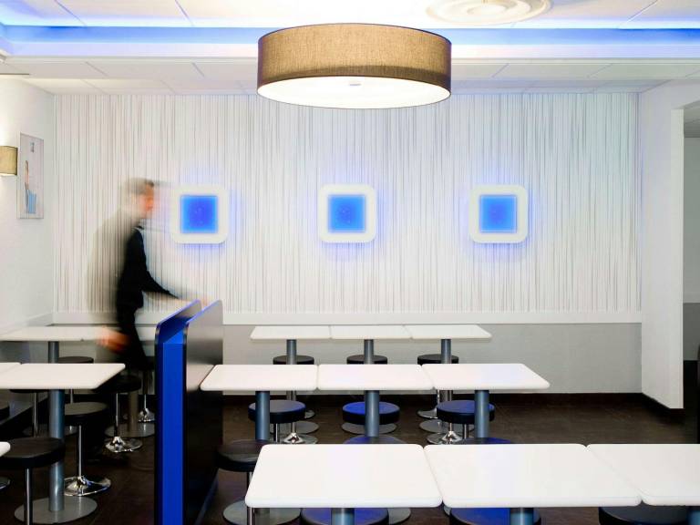 Ibis budget Duisburg City am Innenhafen — photo 4