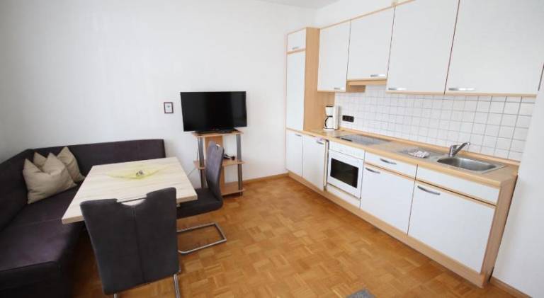 Serviced apartment with terrace, sauna & garden — photo 3