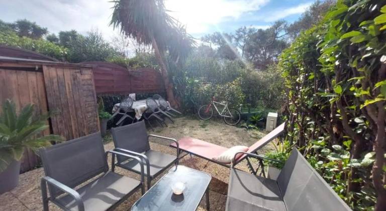 Holiday apartment with pool, patio & yard | Good for workation | Pets allowed — photo 5