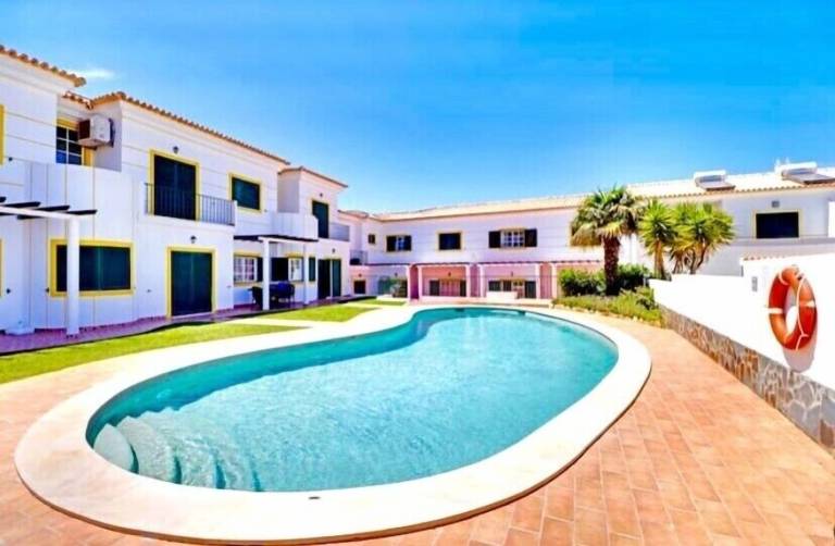 Apartamento  Espiche