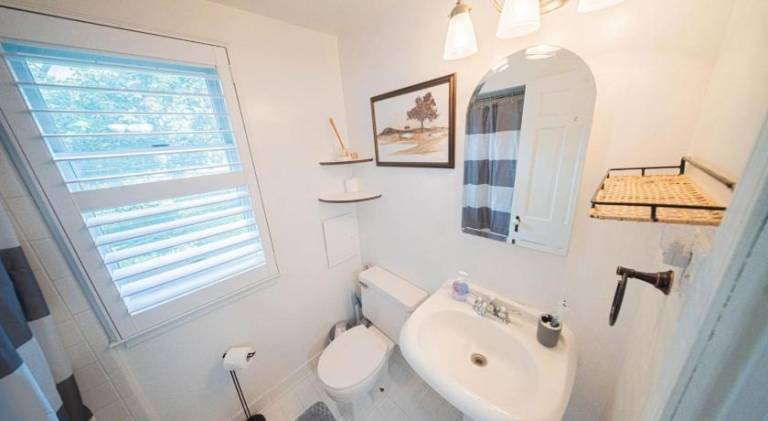 Nice vacation home | Perfect for remote work | Pets are welcome in Dearborn, MI