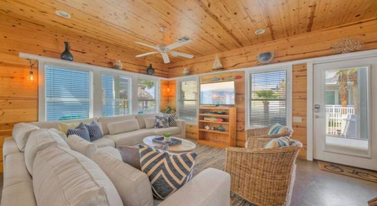 Fully equipped house with barbeque & pool | Close to the beach | Pets allowed — photo 2