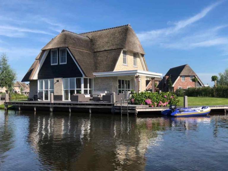 Ferienhaus mit Garten, Terrasse und Sauna