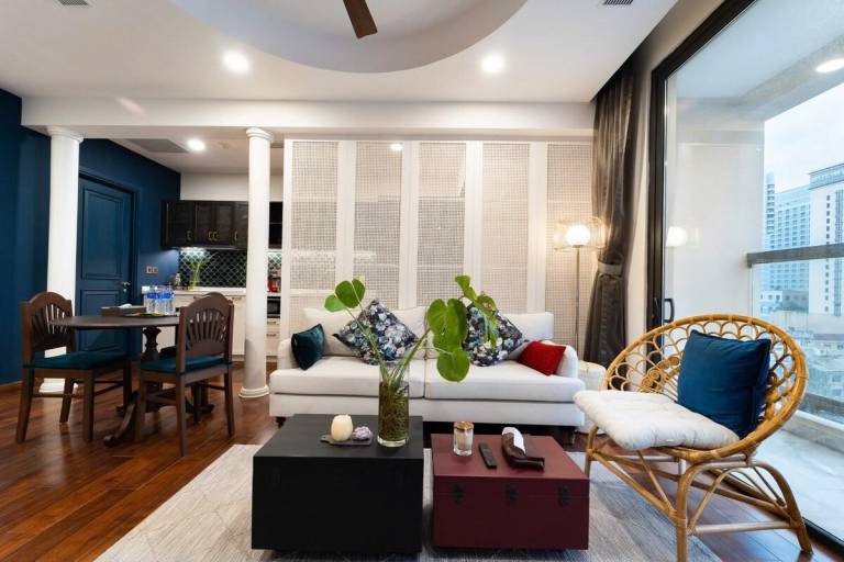 Apartment with pool, barbeque & yard | Close to Bến Thành Market | Suitable for remote work | Pets are welcome — photo 3