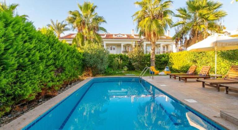 Villa with terrace & private pool — photo 3